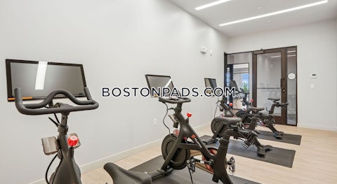 Hanson St. Lynn photo 12