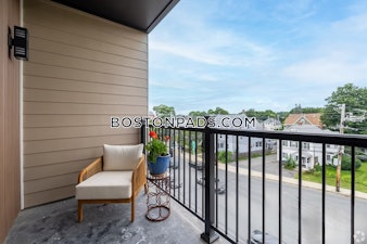 East Central St. Natick