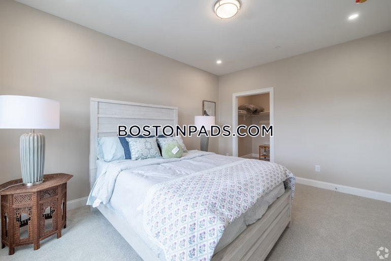 East Central St. Natick