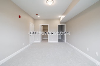 East Central St. Natick