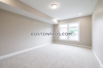 East Central St. Natick