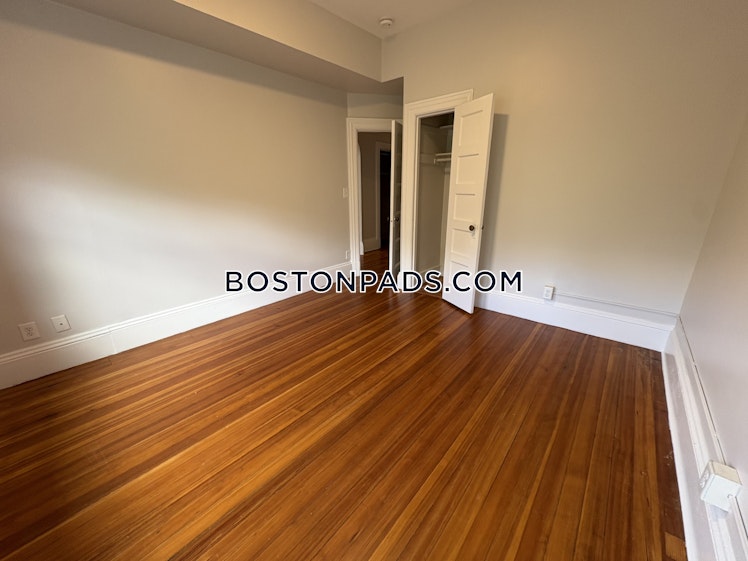 Beacon St., Brookline