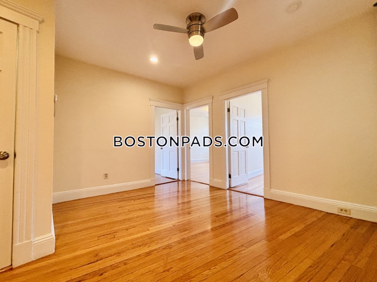 Sutherland Rd., Boston