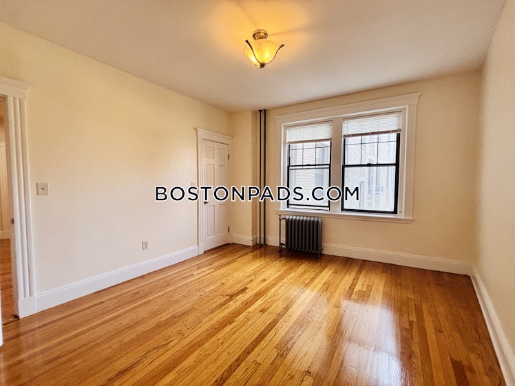 Sutherland Rd., Boston