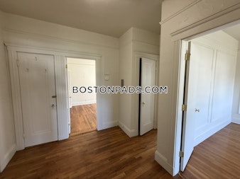 Commonwealth Ave. Boston