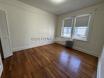 Commonwealth Ave. Boston