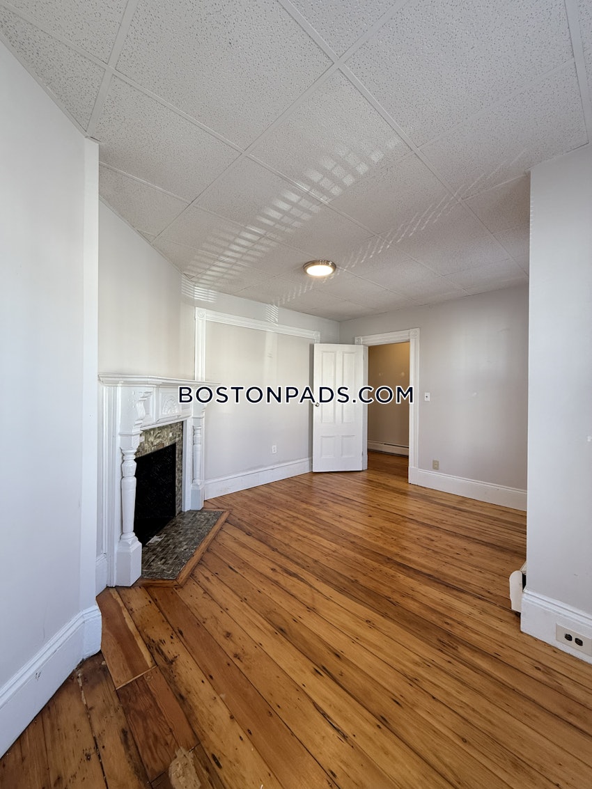 BOSTON - EAST BOSTON - CENTRAL SQ PARK - 4 Beds, 1 Bath - Image 17
