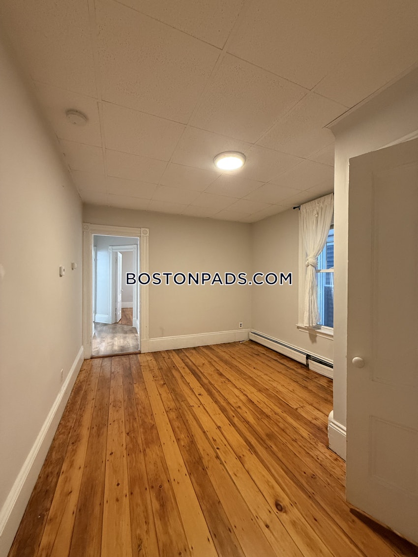 BOSTON - EAST BOSTON - CENTRAL SQ PARK - 4 Beds, 1 Bath - Image 44