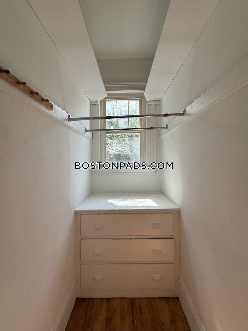 BOSTON - EAST BOSTON - CENTRAL SQ PARK - 4 Beds, 1 Bath - Image 19