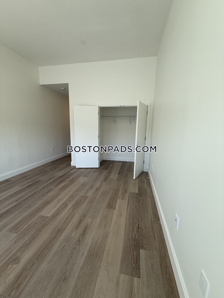 BOSTON - ALLSTON - 2 Beds, 2 Baths - Image 15