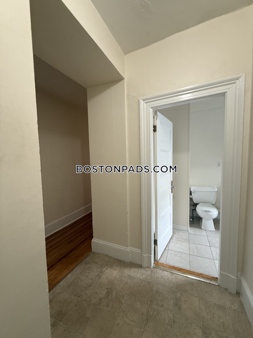 BOSTON - ALLSTON - 1 Bed, 1 Bath - Image 14