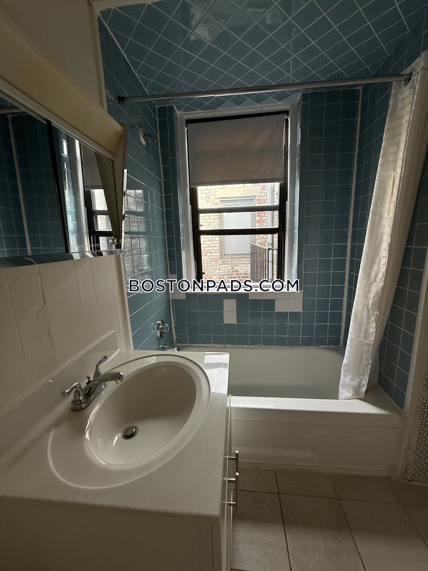 BOSTON - ALLSTON - 1 Bed, 1 Bath - Image 33