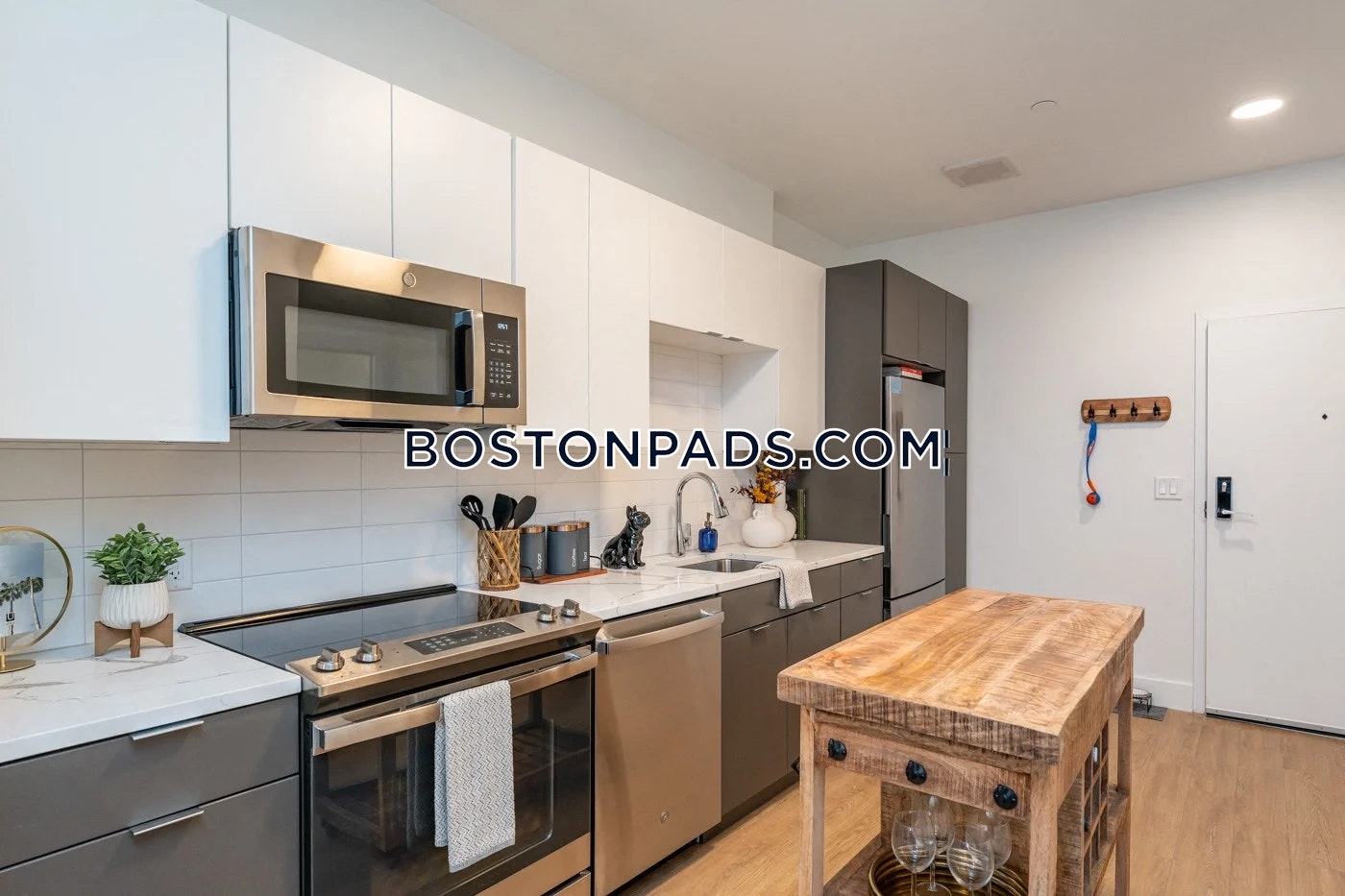 Chelsea - 1 Beds, 1 Baths