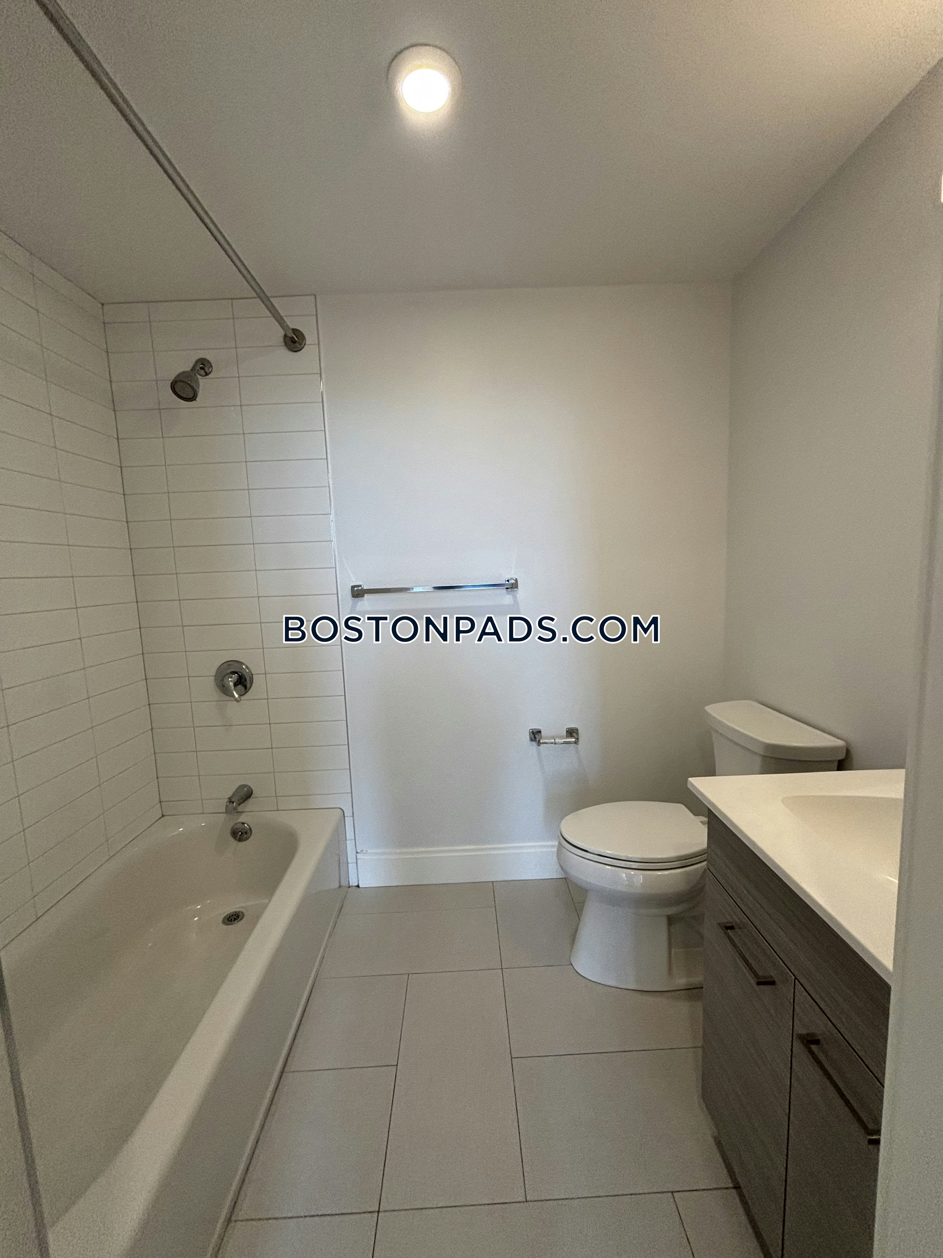 Boston - 2 Beds, 1 Baths