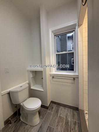 Commonwealth Ave. Boston