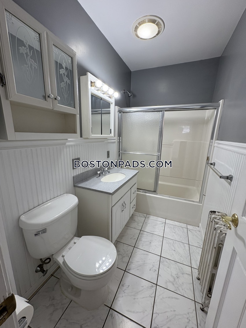 BOSTON - BRIGHTON - OAK SQUARE - 3 Beds, 1 Bath - Image 65