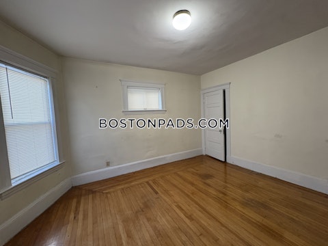 Union St. Boston photo 9