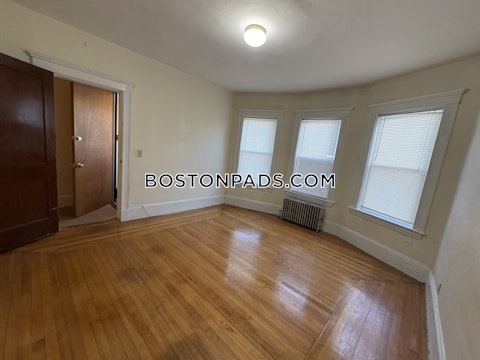 Union St. Boston photo 17