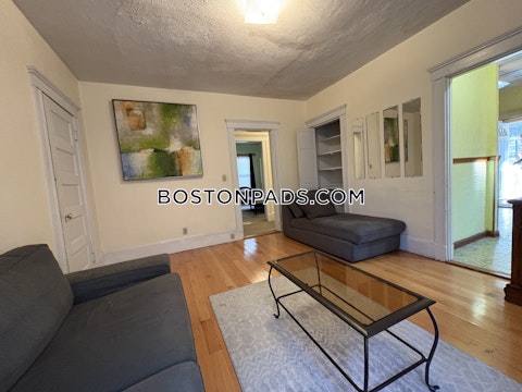 Union St. Boston photo 10