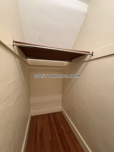 Union St. Boston photo 20