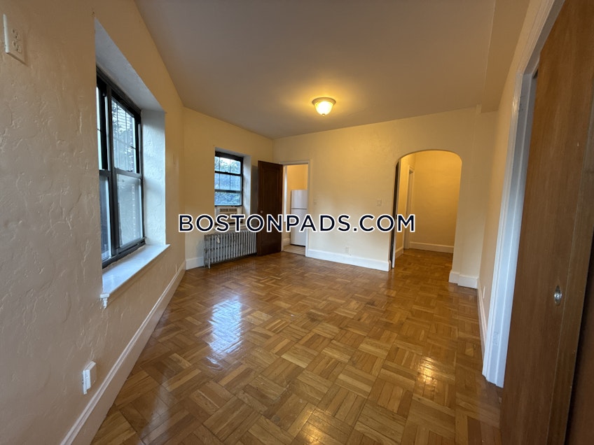 Winchester - $1,600+ /month