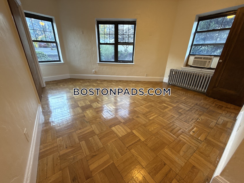 Winchester - $1,600+ /month