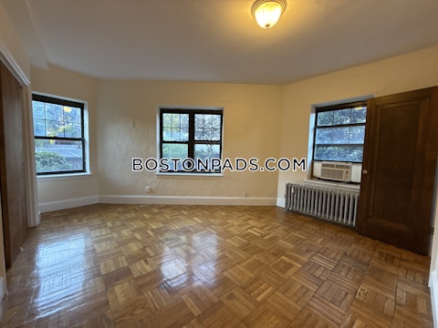 Elmwood Ave. Winchester photo 16