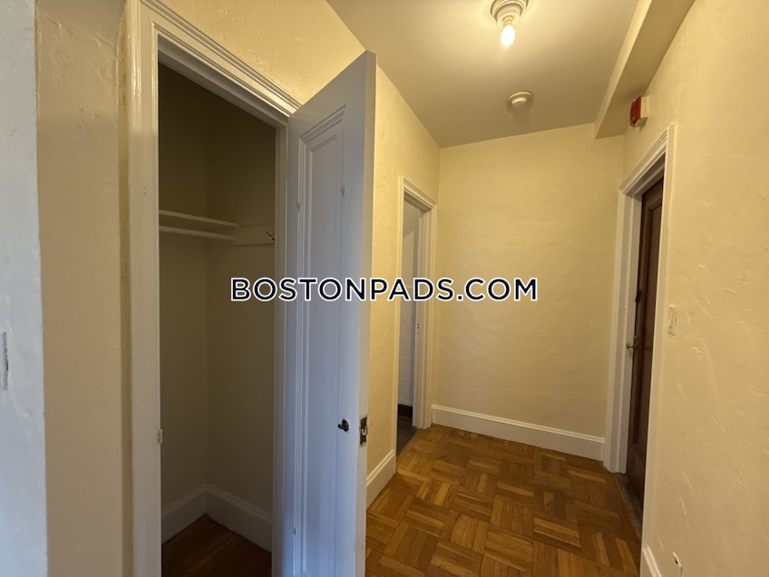 Winchester - $1,600+ /month