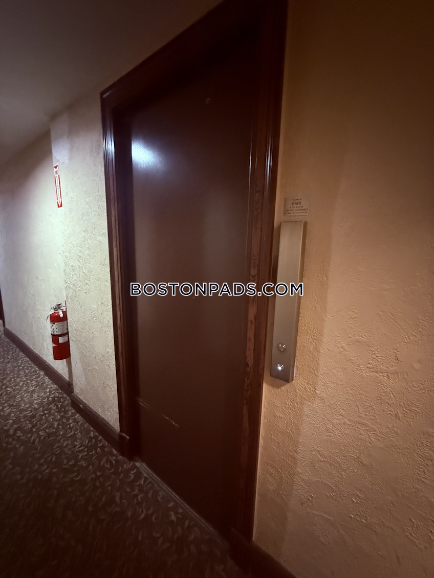 Winchester - $1,600+ /month