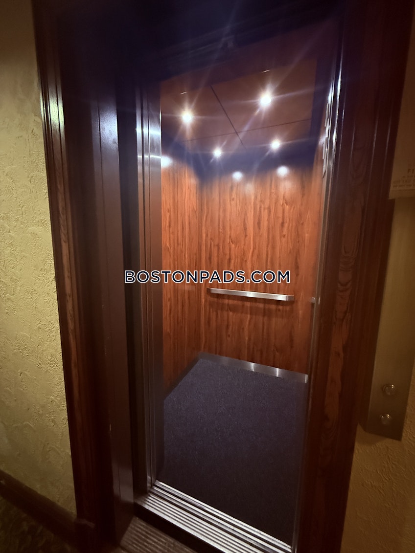 Winchester - $1,600+ /month