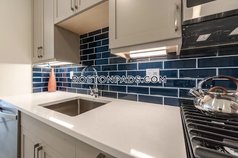 Rantoul St. Beverly photo 36