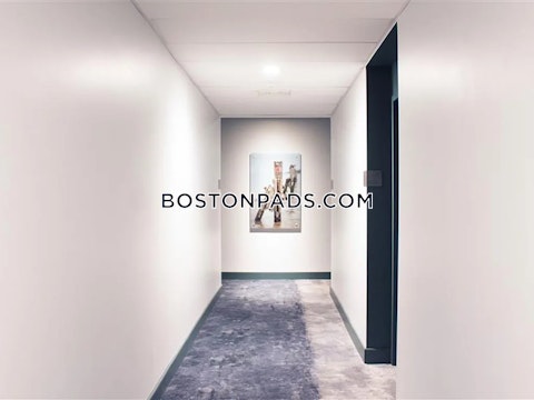 Rantoul St. Beverly photo 33