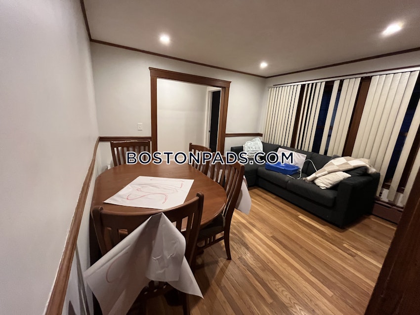 SOMERVILLE - TUFTS - 4 Beds, 1.5 Baths - Image 12