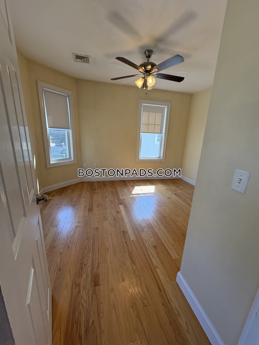 BOSTON - BRIGHTON - OAK SQUARE - 3 Beds, 1 Bath - Image 25