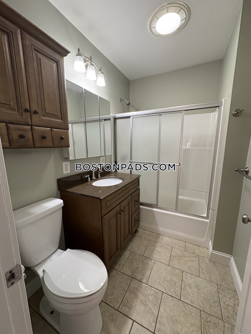 BOSTON - BRIGHTON - OAK SQUARE - 3 Beds, 1 Bath - Image 27