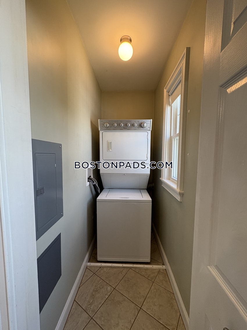 BOSTON - BRIGHTON - OAK SQUARE - 3 Beds, 1 Bath - Image 23