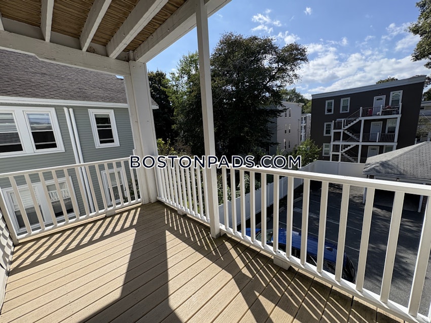 BOSTON - BRIGHTON - OAK SQUARE - 3 Beds, 1 Bath - Image 6