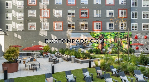 2nd St. Everett photo 18