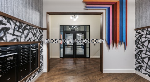 2nd St. Everett photo 10