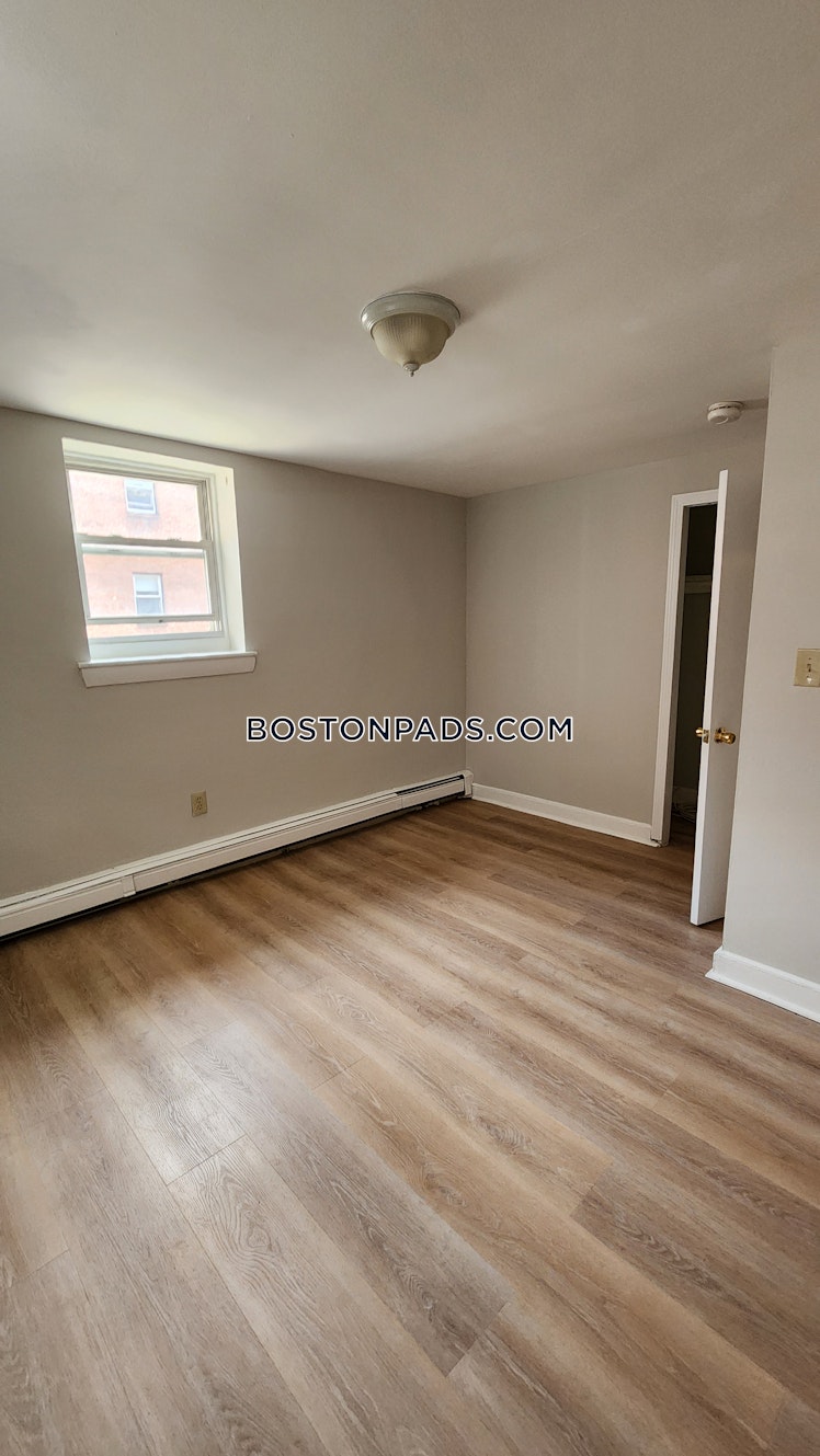 Chiswick Rd., Boston