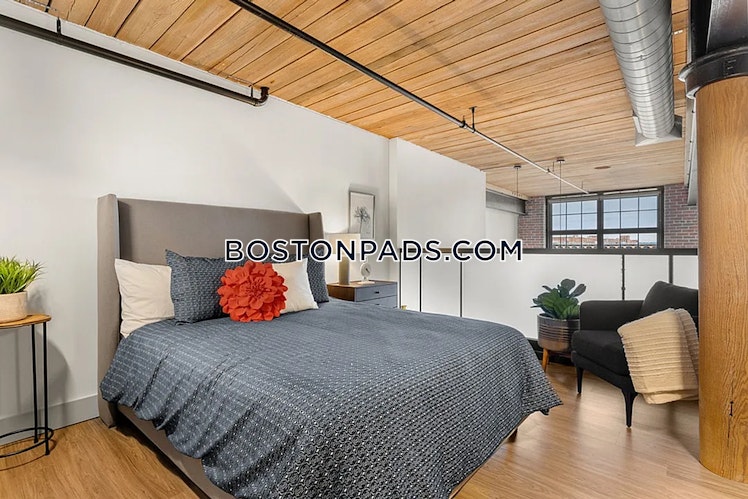 Merrimack St., Lawrence