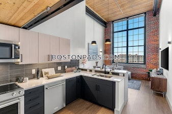 Merrimack St. Lawrence