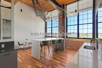 Merrimack St. Lawrence