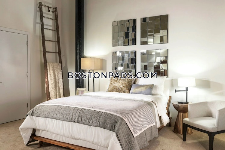 South Union St., Lawrence