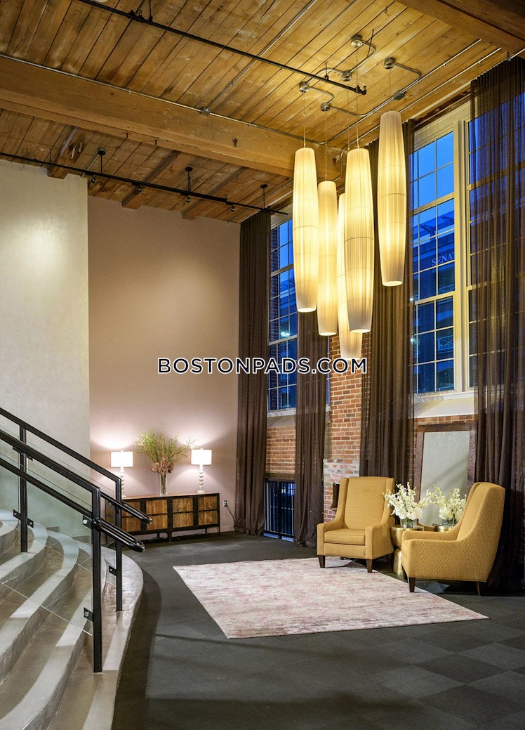 South Union St., Lawrence