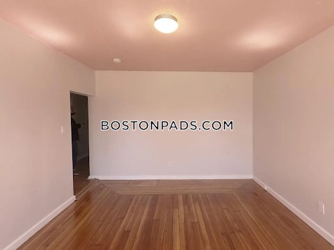 Stanwood St. Boston photo 7