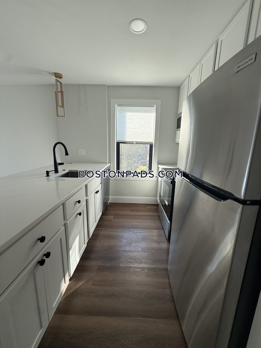 BOSTON - BRIGHTON - OAK SQUARE - 3 Beds, 3 Baths - Image 12