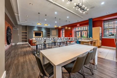 Locust St. Haverhill photo 7