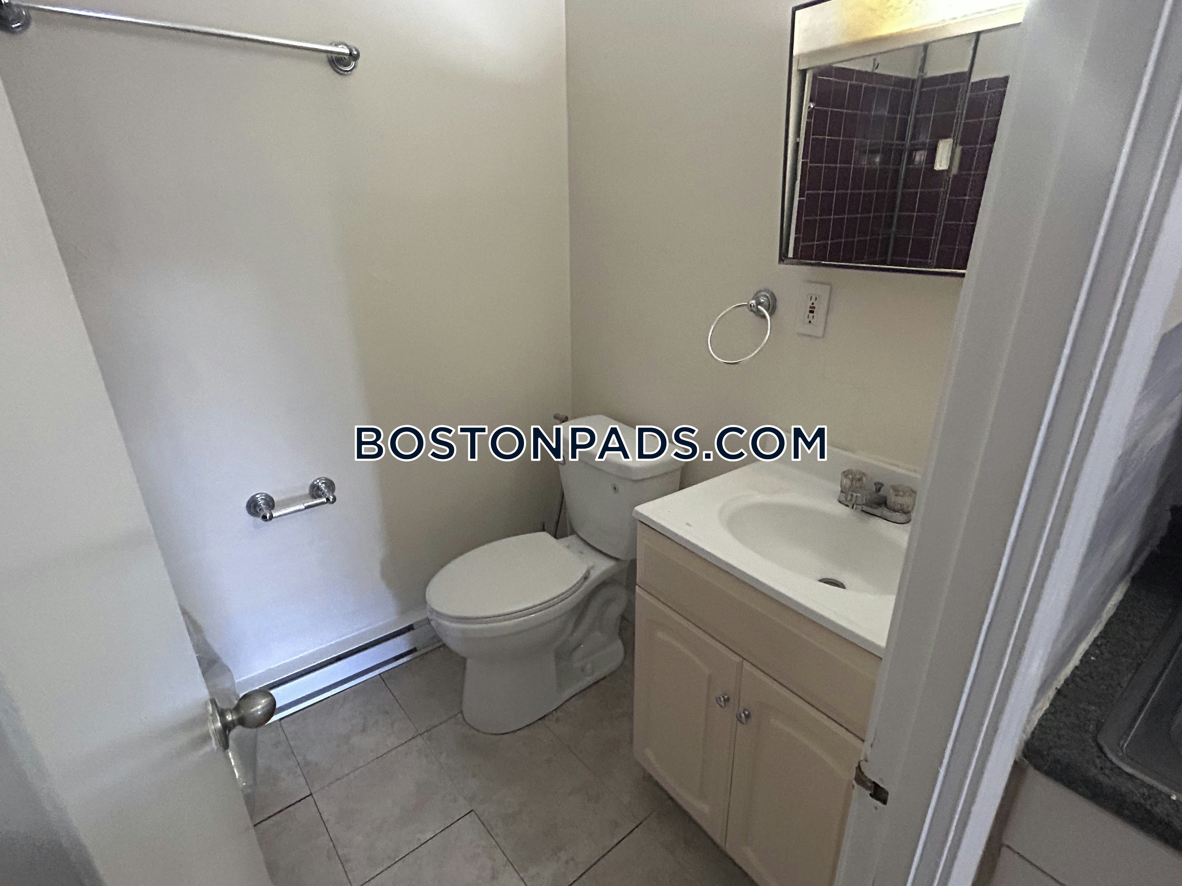 Boston - 2 Beds, 1 Baths