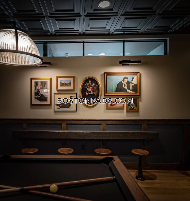 Kingston Collection Way., Kingston